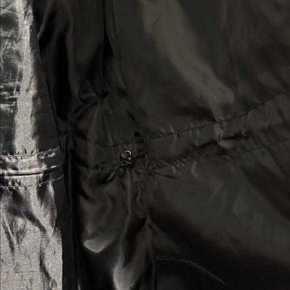 Eddie Bauer Women's Long Black Puffer Jacket - Picture 6 of 9